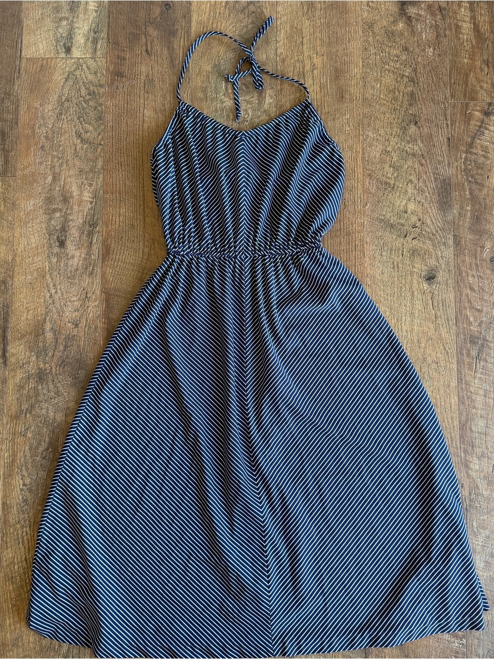 High Neck Women’s Tie Neck Open Back Elastic Waist Dress Blue White Striped Sz 9
